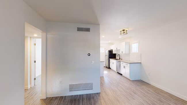 1 Bedroom x 1 Bath 7 floor plan